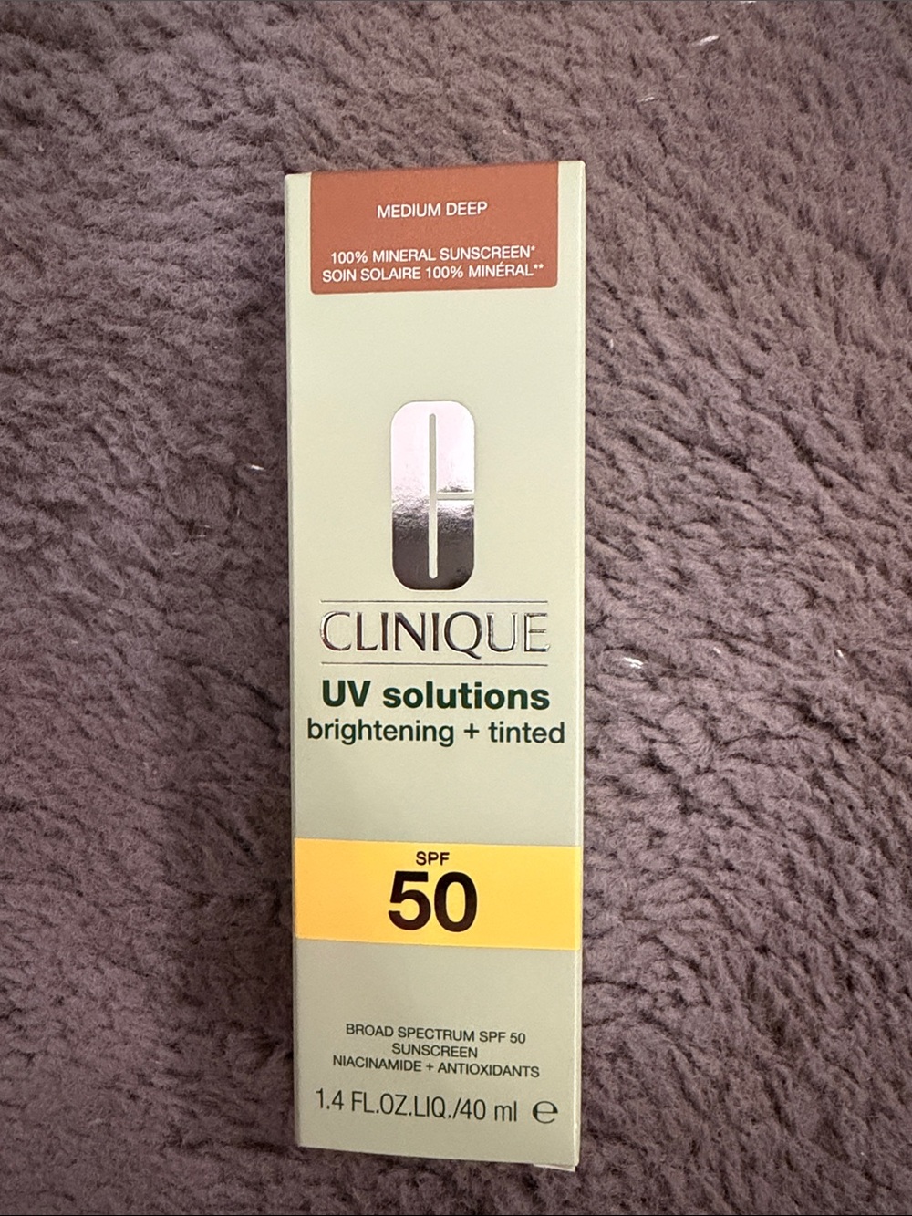 Clinique UV Solutions Brightening + Tinted SPF 50 - Yellow, Light Green, Brown